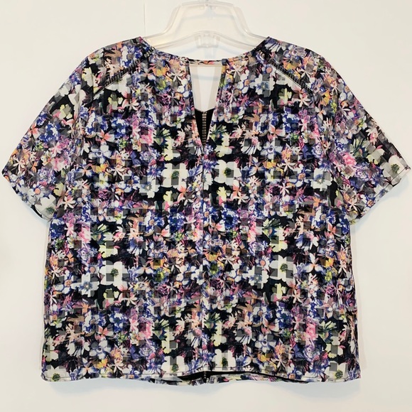 BCNU Semi-Sheer Floral Print Top blouse - Picture 5 of 8